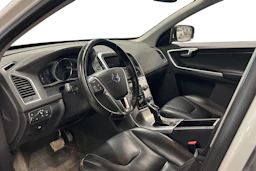 valkoinen Volvo XC60 2017 kuva 3.