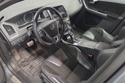 harmaa Volvo XC60 2017 kuva 3.