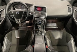 harmaa Volvo XC60 2017 kuva 9.