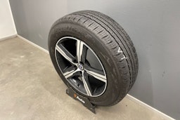 harmaa Volvo XC60 2017 kuva 14.