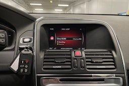 harmaa Volvo XC60 2017 kuva 17.