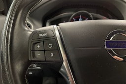 harmaa Volvo XC60 2017 kuva 22.