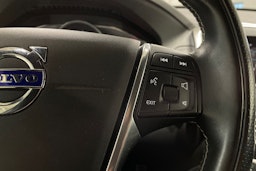 harmaa Volvo XC60 2017 kuva 23.