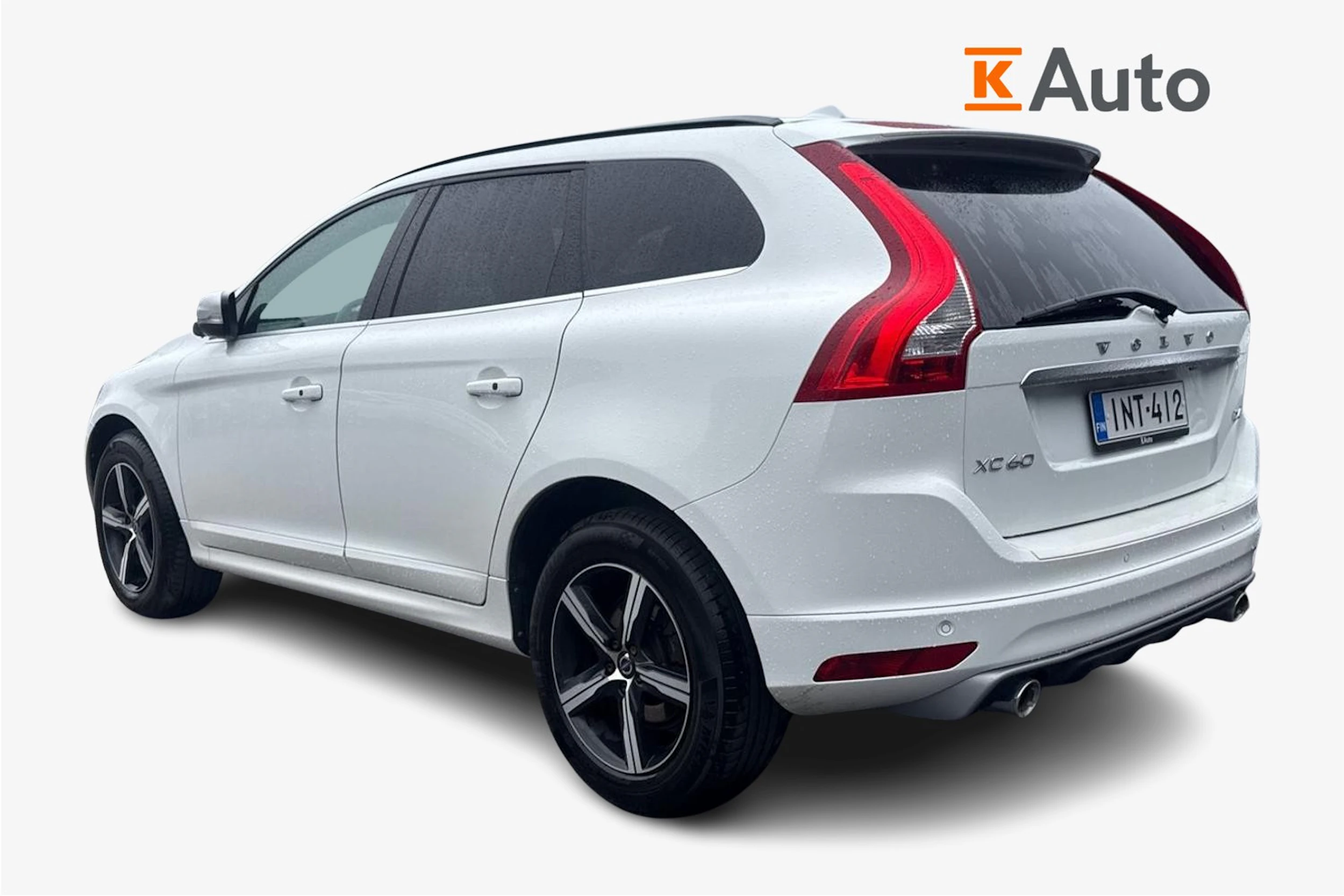 valkoinen Volvo XC60 2017 kuva 2.