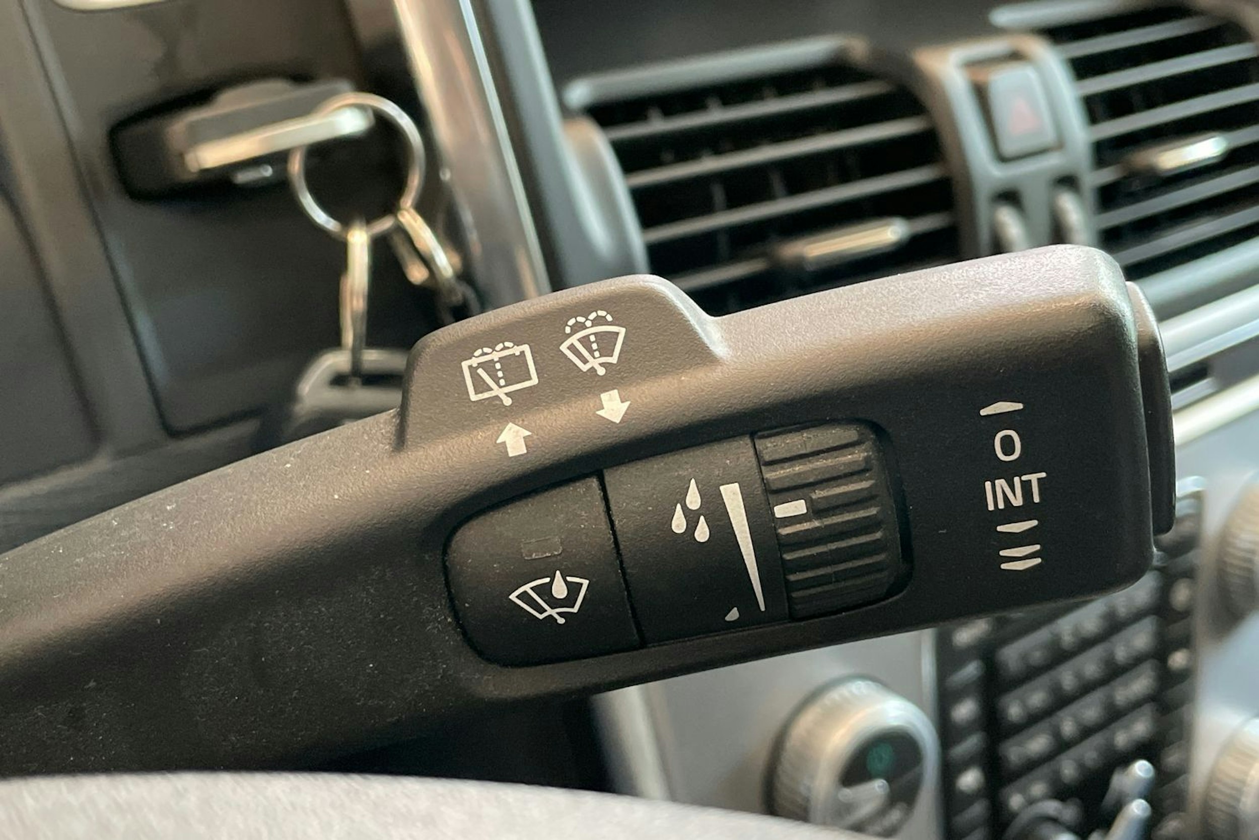 Musta Volvo XC60 2017 kuva 20.
