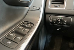Musta Volvo XC60 2017 kuva 21.