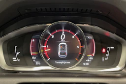 met. harmaa Volvo XC60 2017 kuva 13.