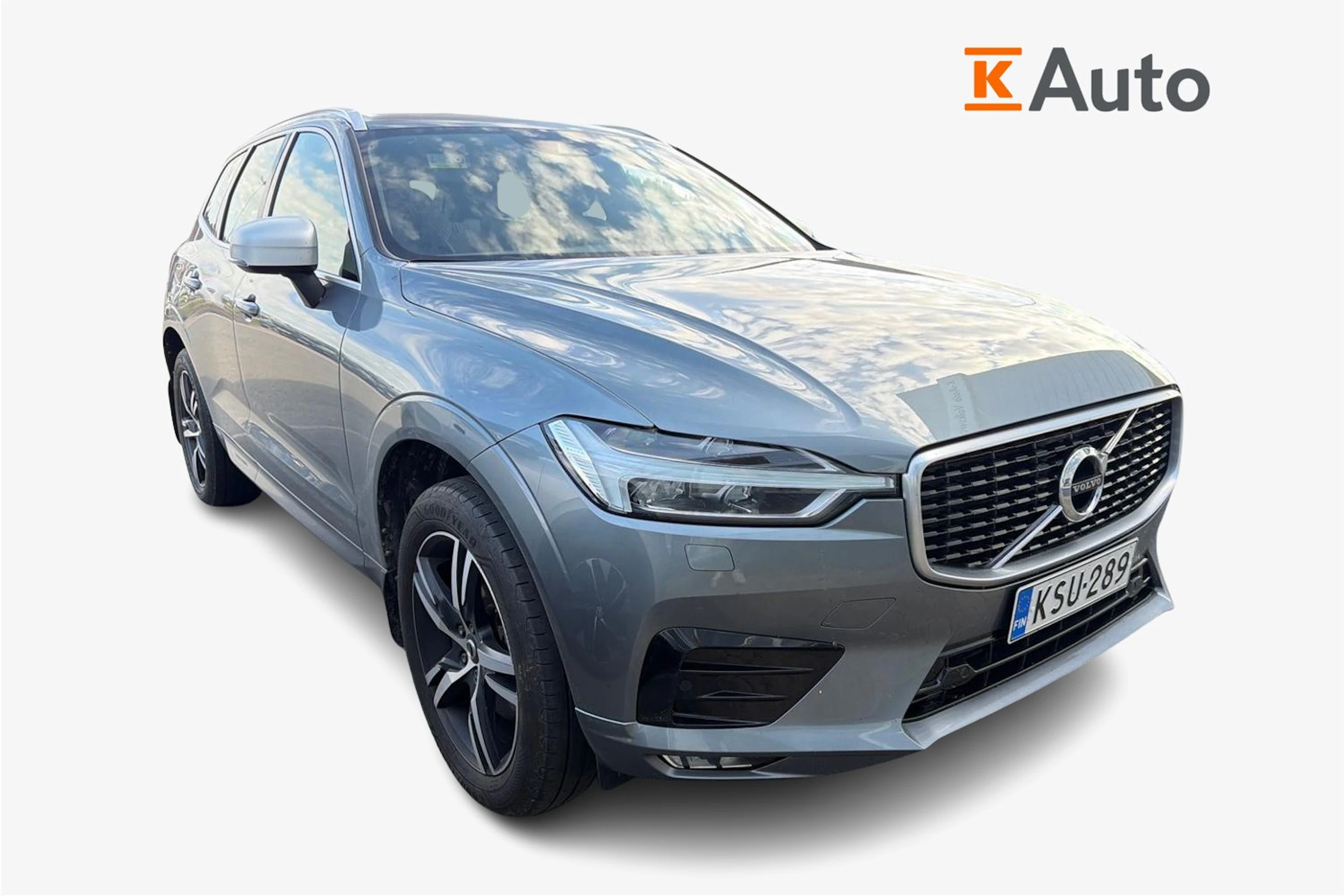 harmaa Volvo XC60 2017 kuva 1.