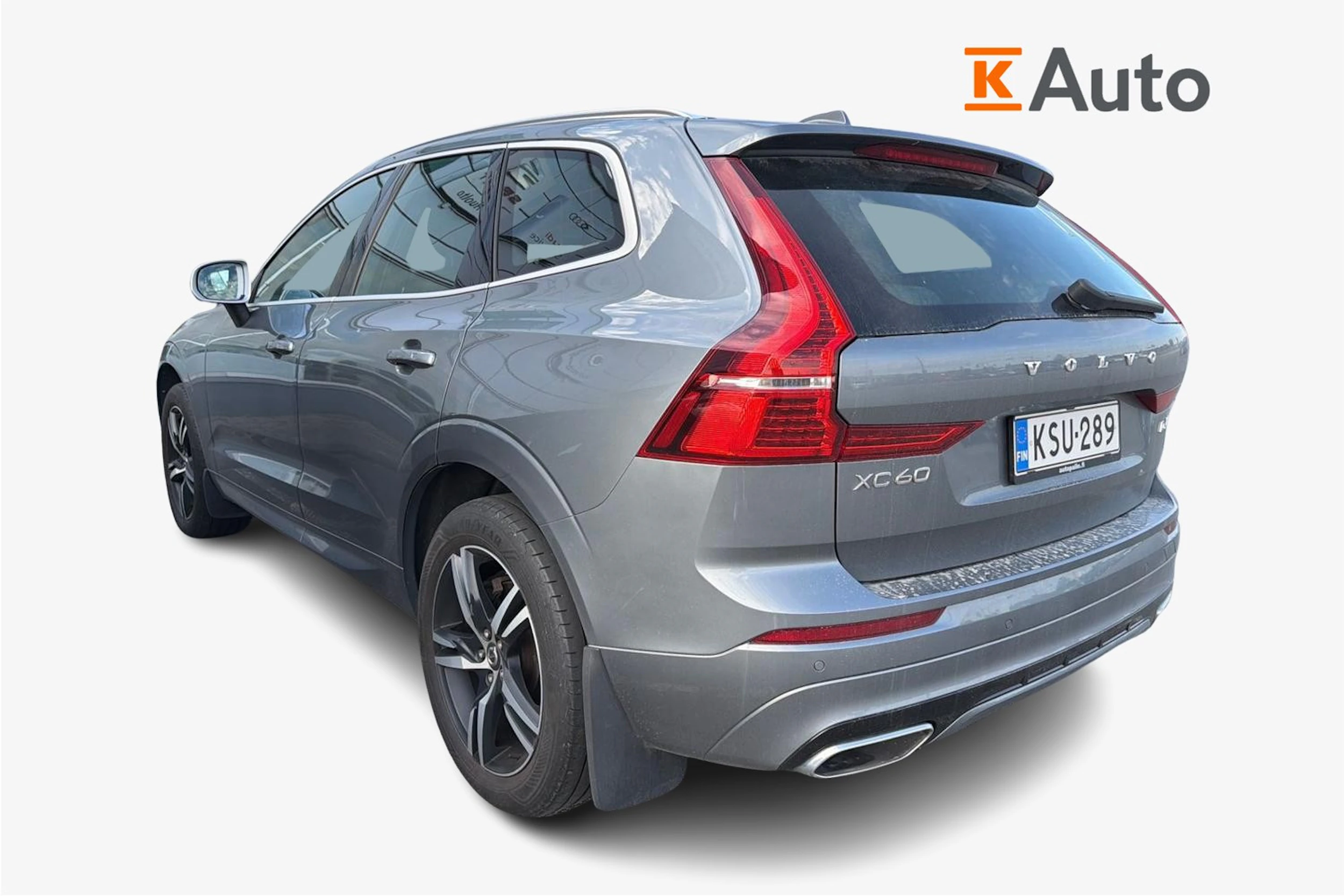 harmaa Volvo XC60 2017 kuva 2.