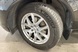 musta Volvo XC60 2017 kuva 10.