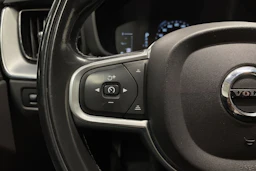 musta Volvo XC60 2017 kuva 19.