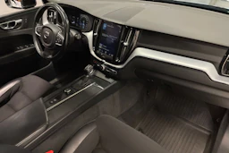 musta Volvo XC60 2017 kuva 24.