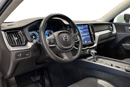 valkoinen Volvo XC60 2017 kuva 6.