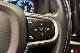 valkoinen Volvo XC60 2017 kuva 20.