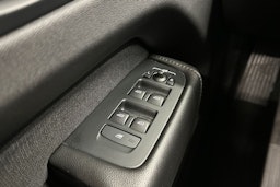 valkoinen Volvo XC60 2017 kuva 21.