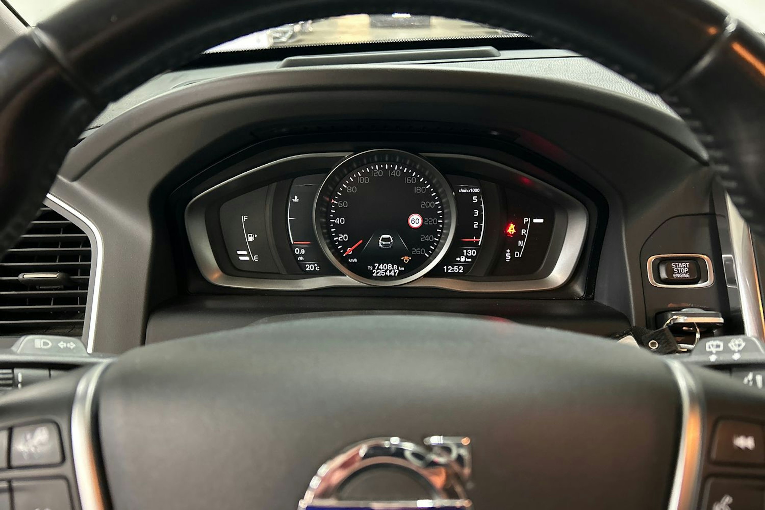 hopea Volvo XC60 2017 kuva 17.