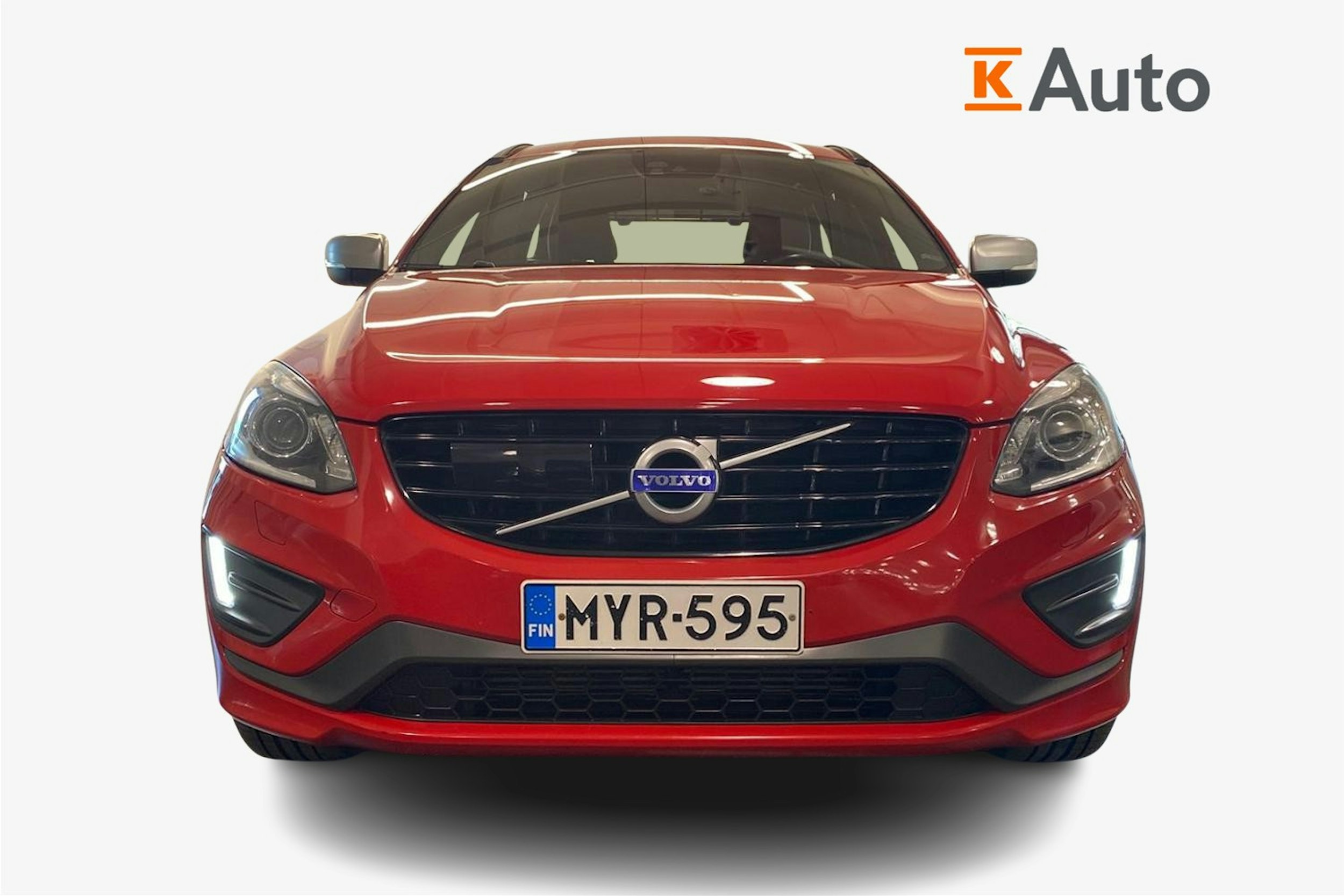 punainen Volvo XC60 2017 kuva 5.