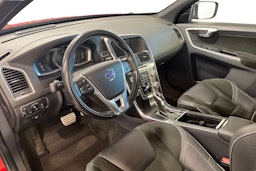 punainen Volvo XC60 2017 kuva 7.