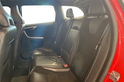 punainen Volvo XC60 2017 kuva 10.