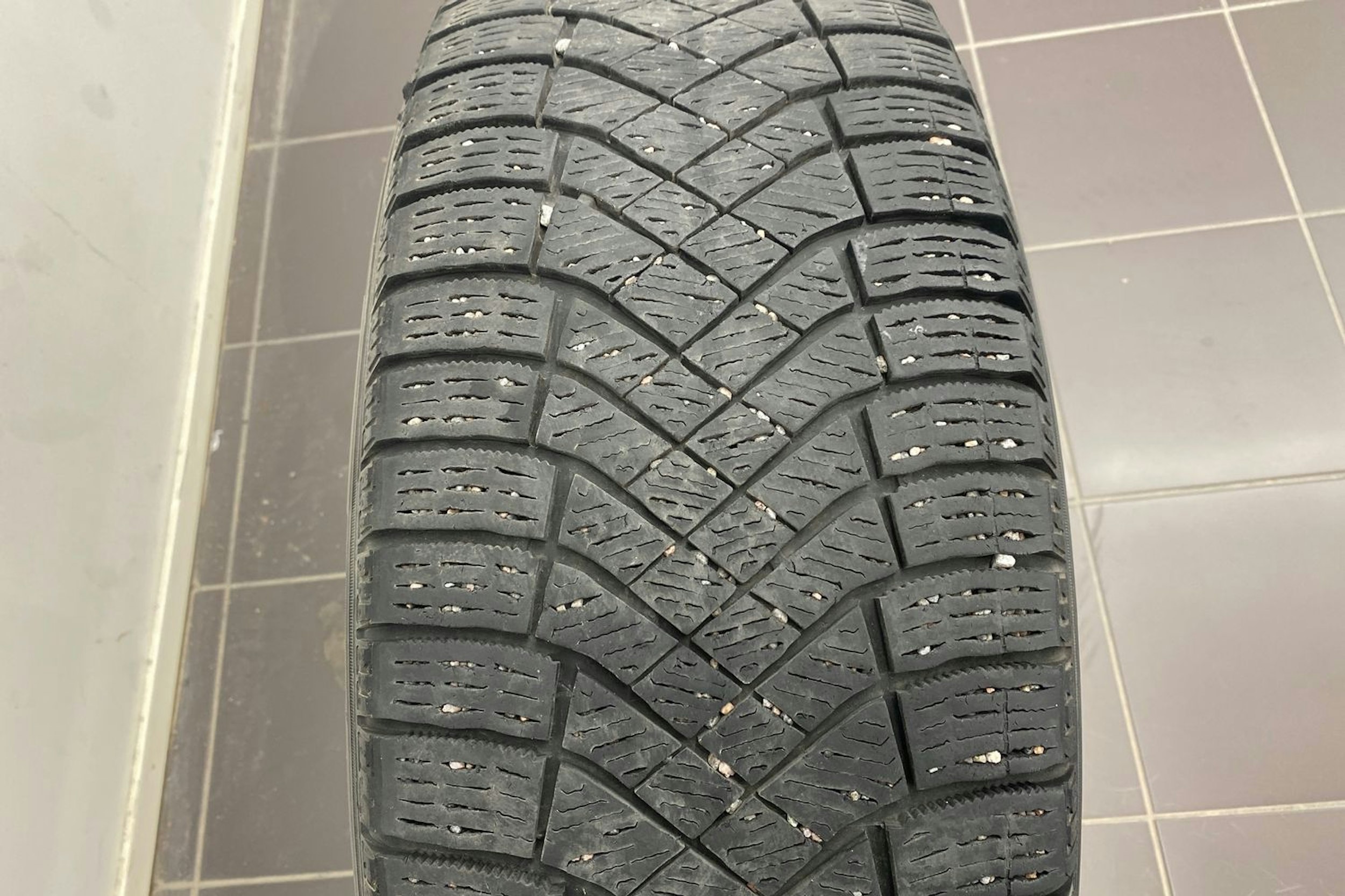 punainen Volvo XC60 2017 kuva 14.
