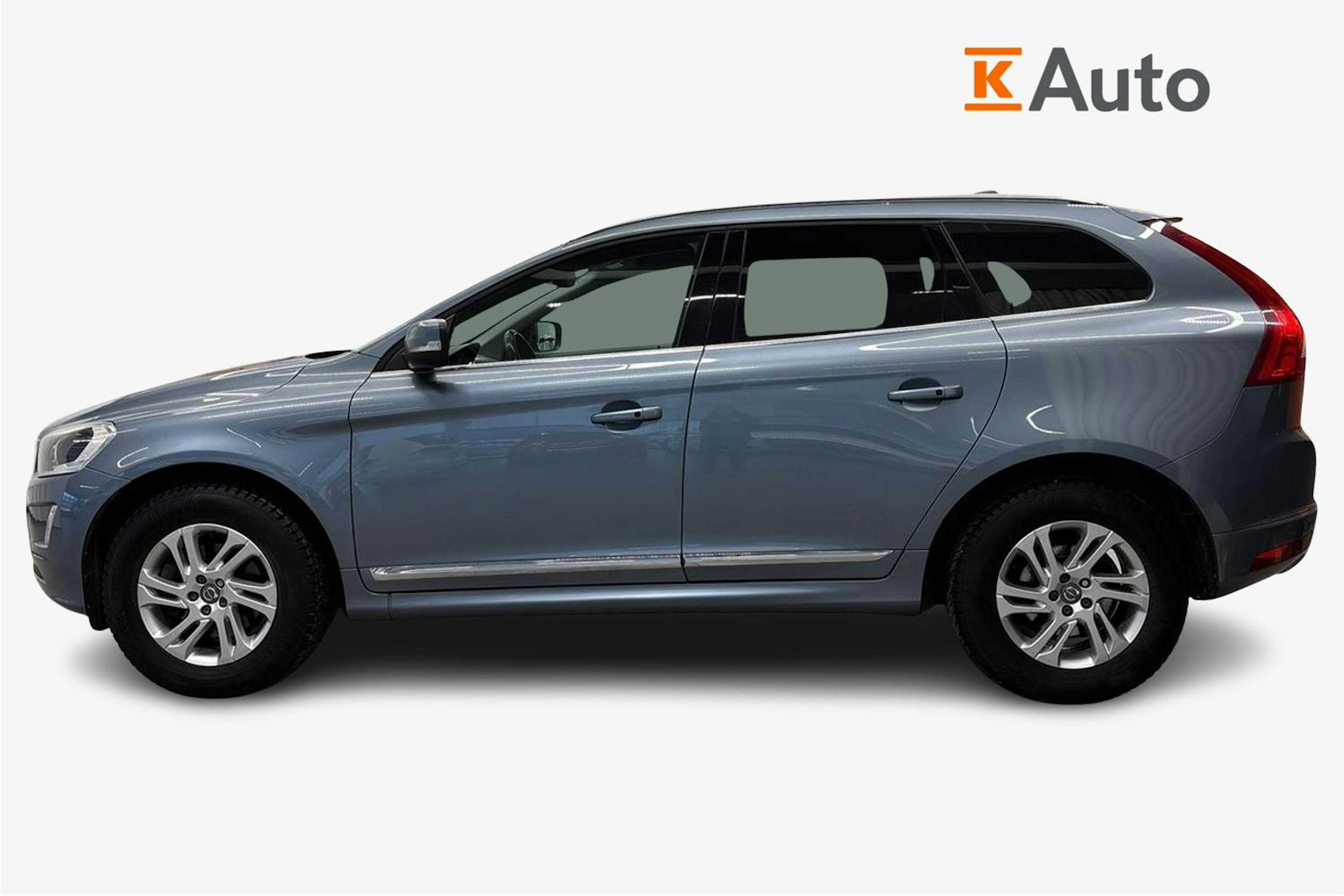 sininen Volvo XC60 2017 kuva 6.