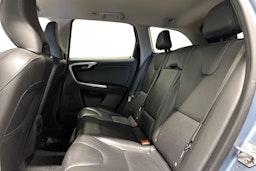 sininen Volvo XC60 2017 kuva 10.