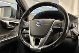 sininen Volvo XC60 2017 kuva 16.