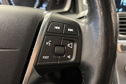 sininen Volvo XC60 2017 kuva 18.