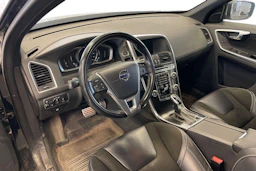 musta Volvo XC60 2017 kuva 3.