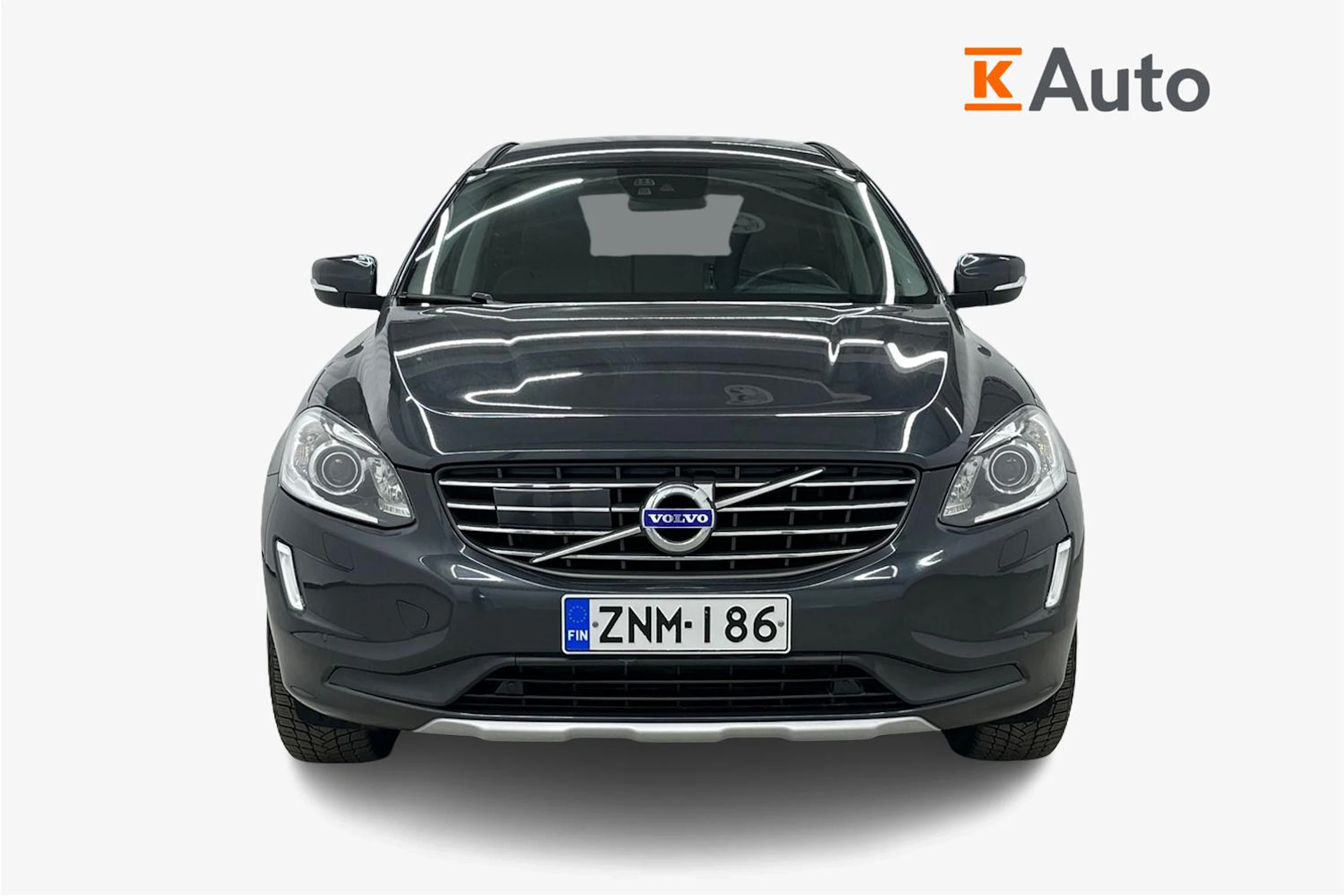 harmaa Volvo XC60 2017 kuva 3.