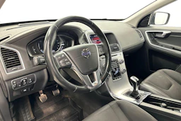 harmaa Volvo XC60 2017 kuva 5.