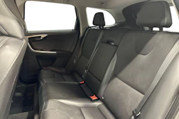 harmaa Volvo XC60 2017 kuva 7.