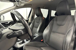 harmaa Volvo XC60 2017 kuva 10.