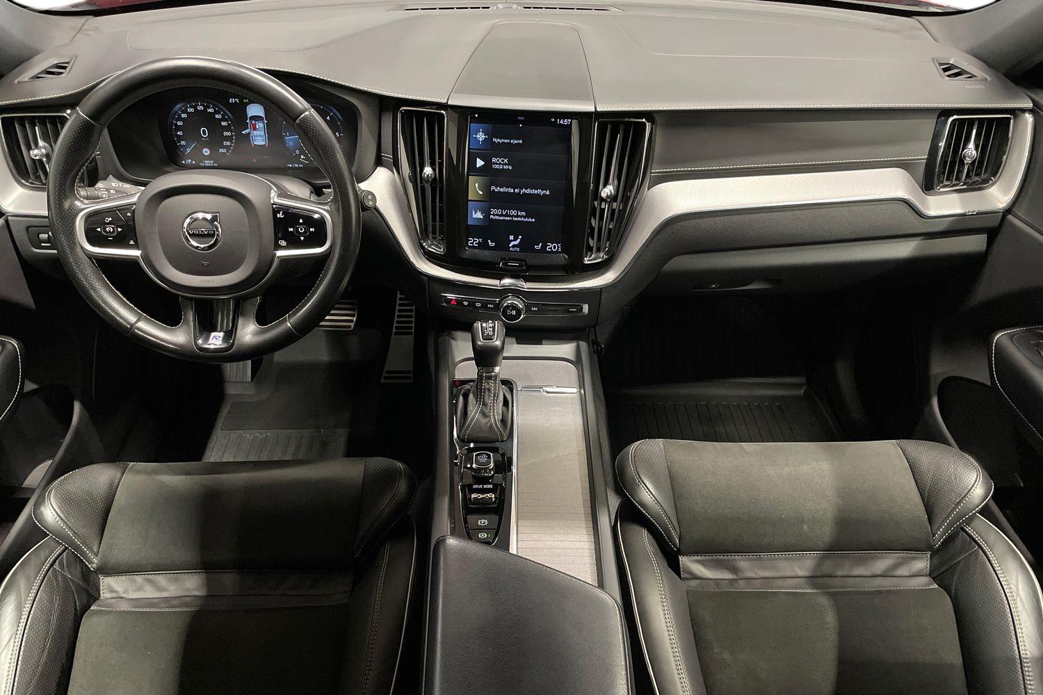 Volvo XC60 D4 Business R-Design aut 2019, photo 7/27