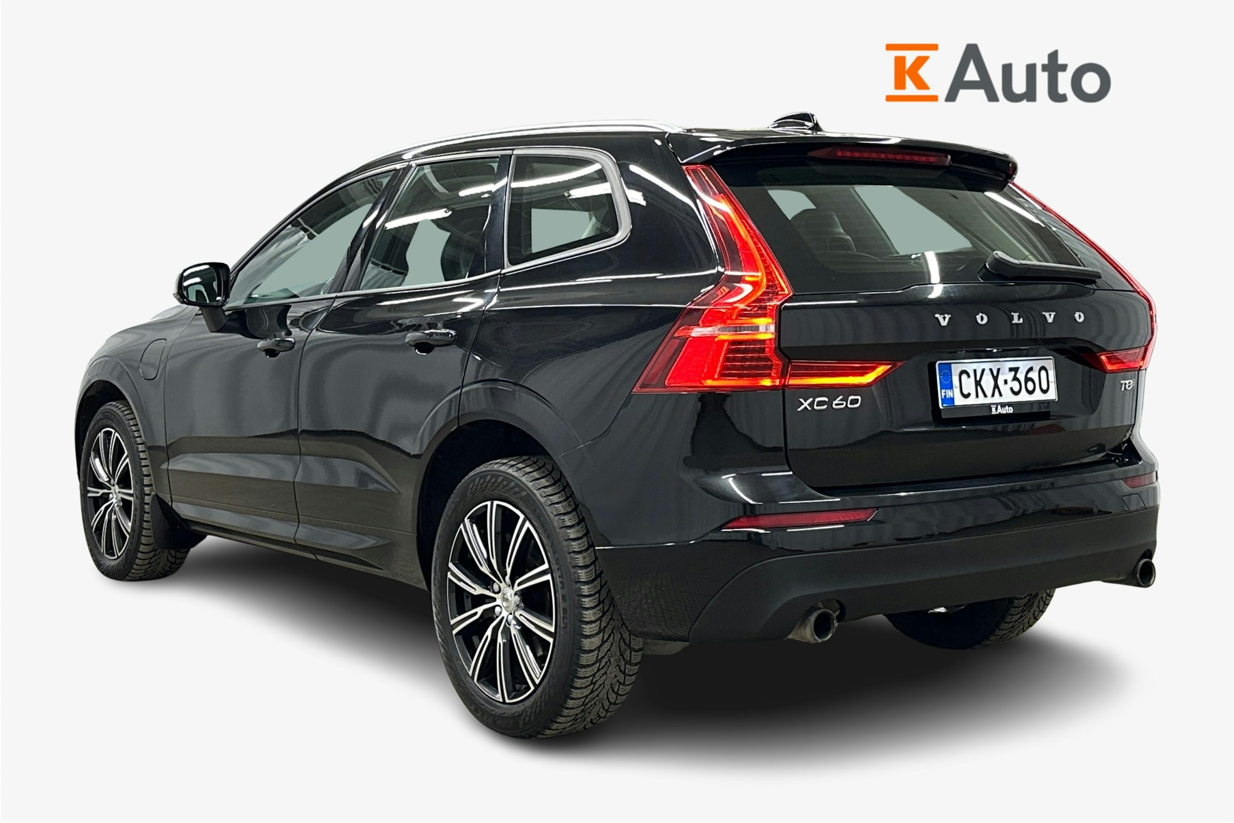 musta Volvo XC60 2018 kuva 2.