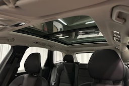 musta Volvo XC60 2018 kuva 26.