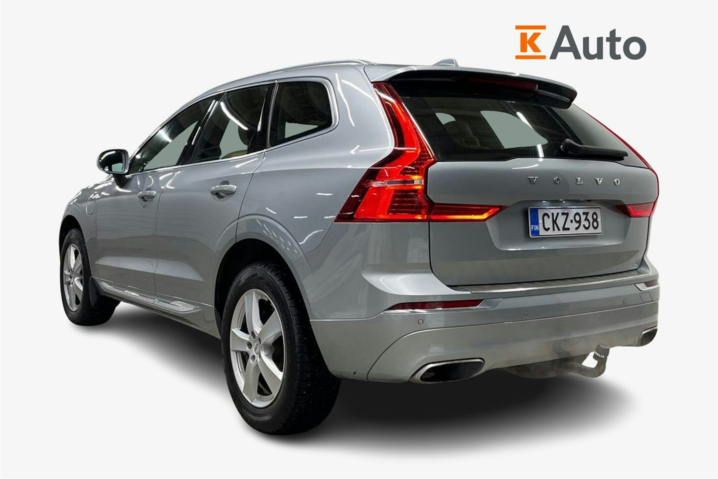 harmaa Volvo XC60 2018 kuva 2.