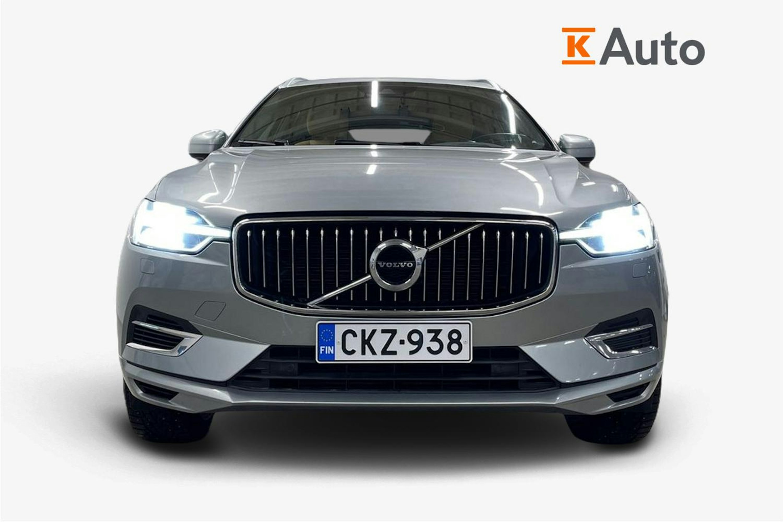 harmaa Volvo XC60 2018 kuva 5.