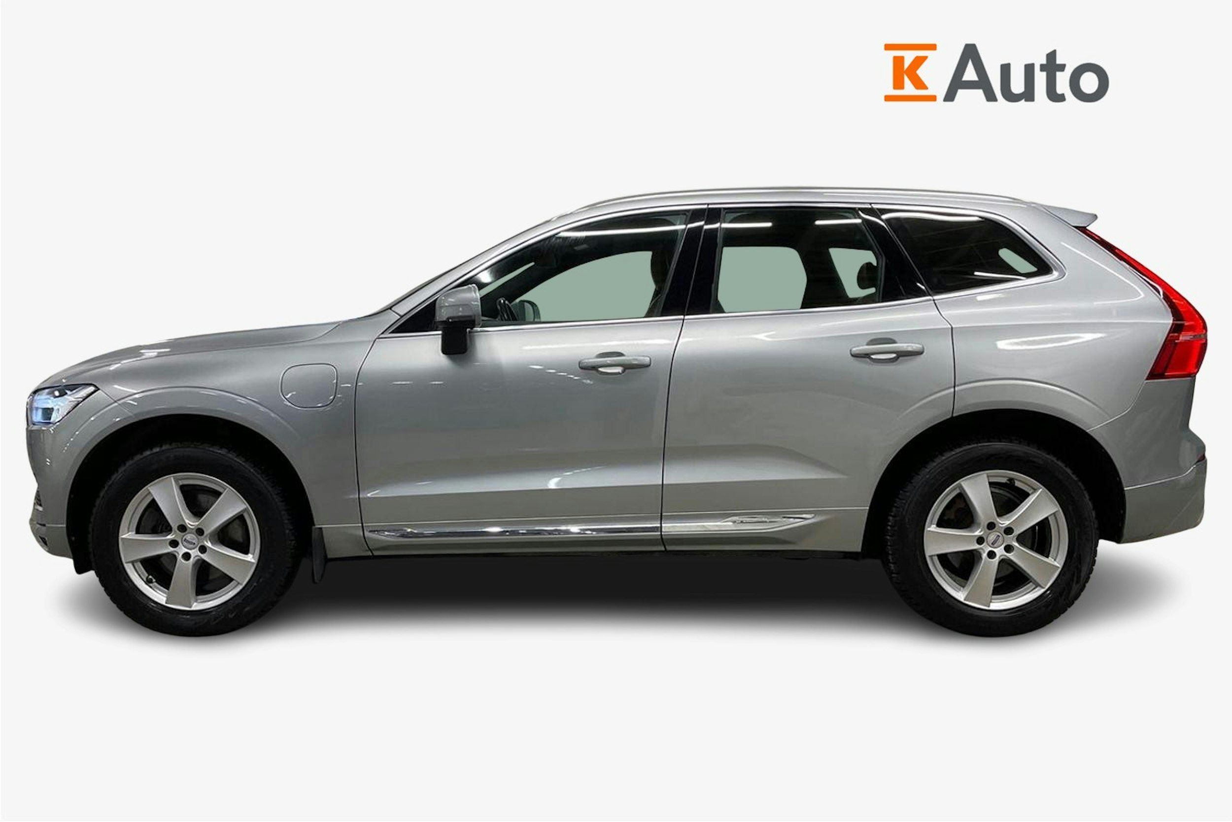 harmaa Volvo XC60 2018 kuva 6.