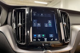 harmaa Volvo XC60 2018 kuva 17.