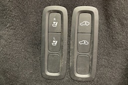 harmaa Volvo XC60 2018 kuva 32.