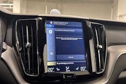 musta Volvo XC60 2018 kuva 27.