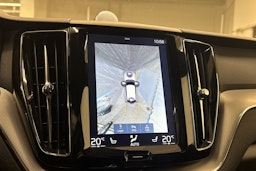musta Volvo XC60 2018 kuva 35.