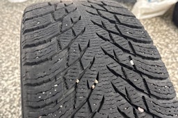 musta Volvo XC60 2018 kuva 43.