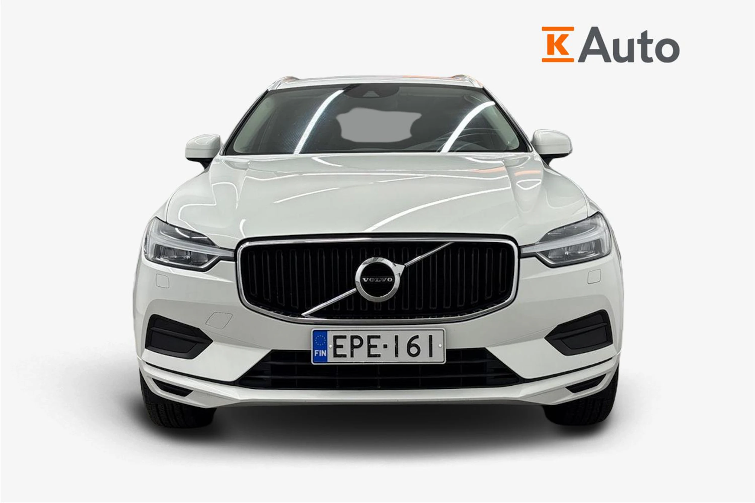 valkoinen Volvo XC60 2018 kuva 4.
