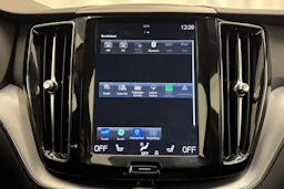 valkoinen Volvo XC60 2018 kuva 18.