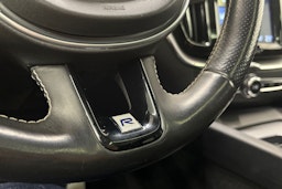 Musta Volvo XC60 2018 kuva 19.