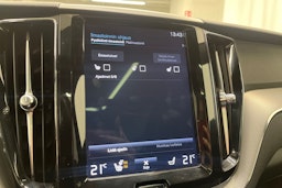 Musta Volvo XC60 2018 kuva 24.