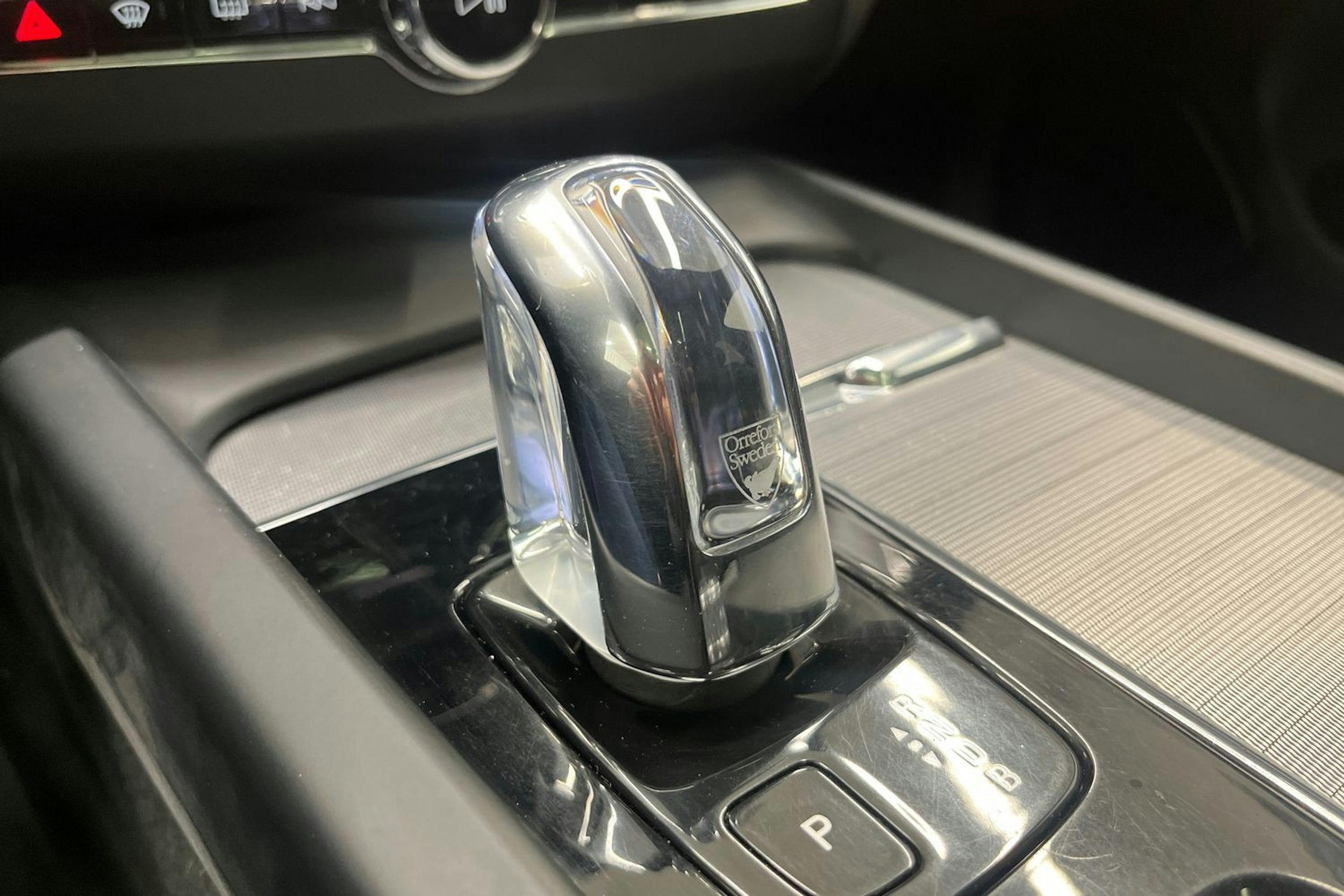 Musta Volvo XC60 2018 kuva 29.