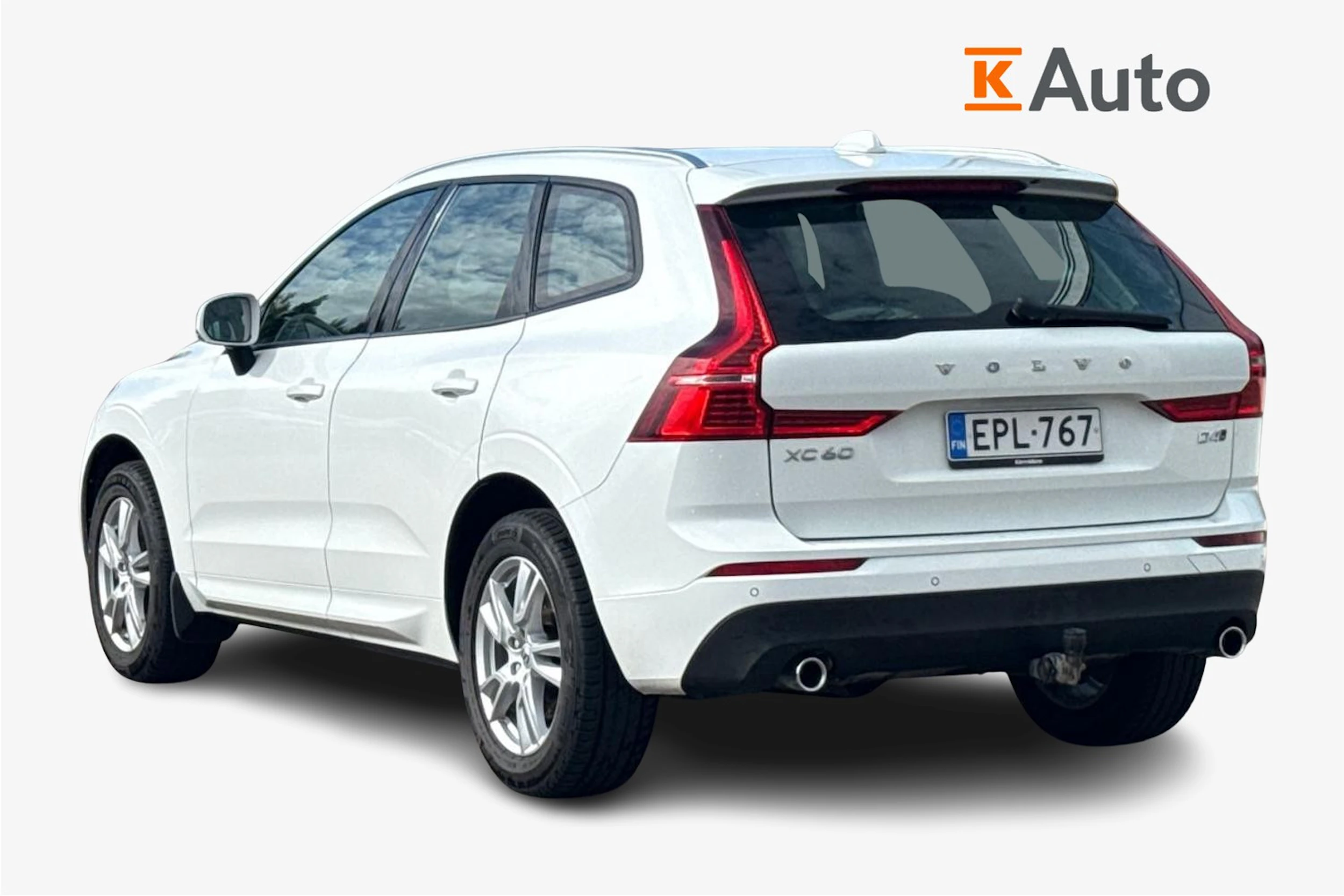 Valkoinen Volvo XC60 2018 kuva 2.